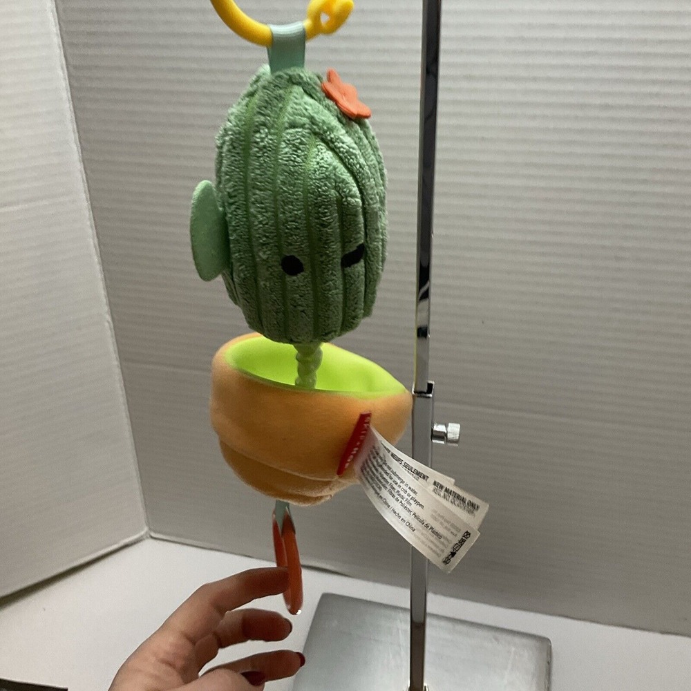 Skip Hop Farmstand Cute Cactus Jitter Stroller Toy Pull Vibrate Plush Kawaii - Picture 3 of 6